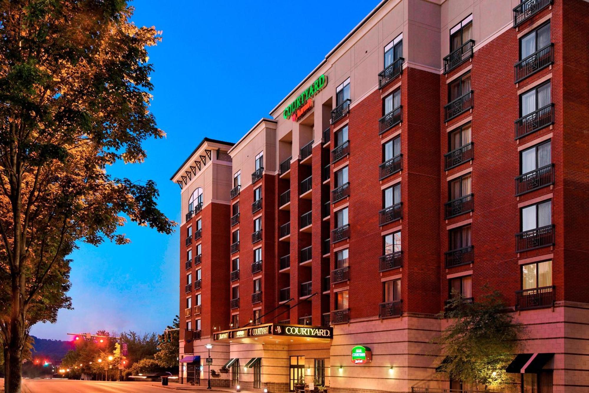 Courtyard By Marriott Chattanooga Downtown Exterior foto